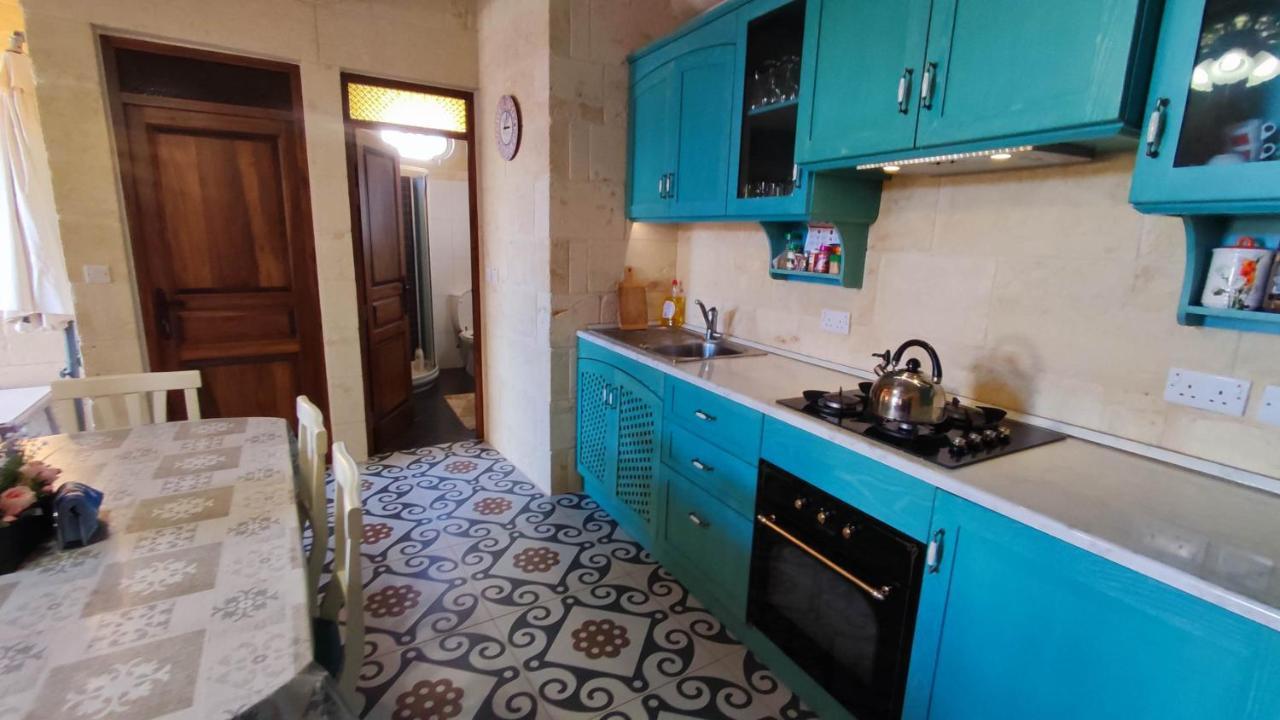 Qala Bed&Breakfast With Swimming Pool - Il-Wenniessa Exteriör bild