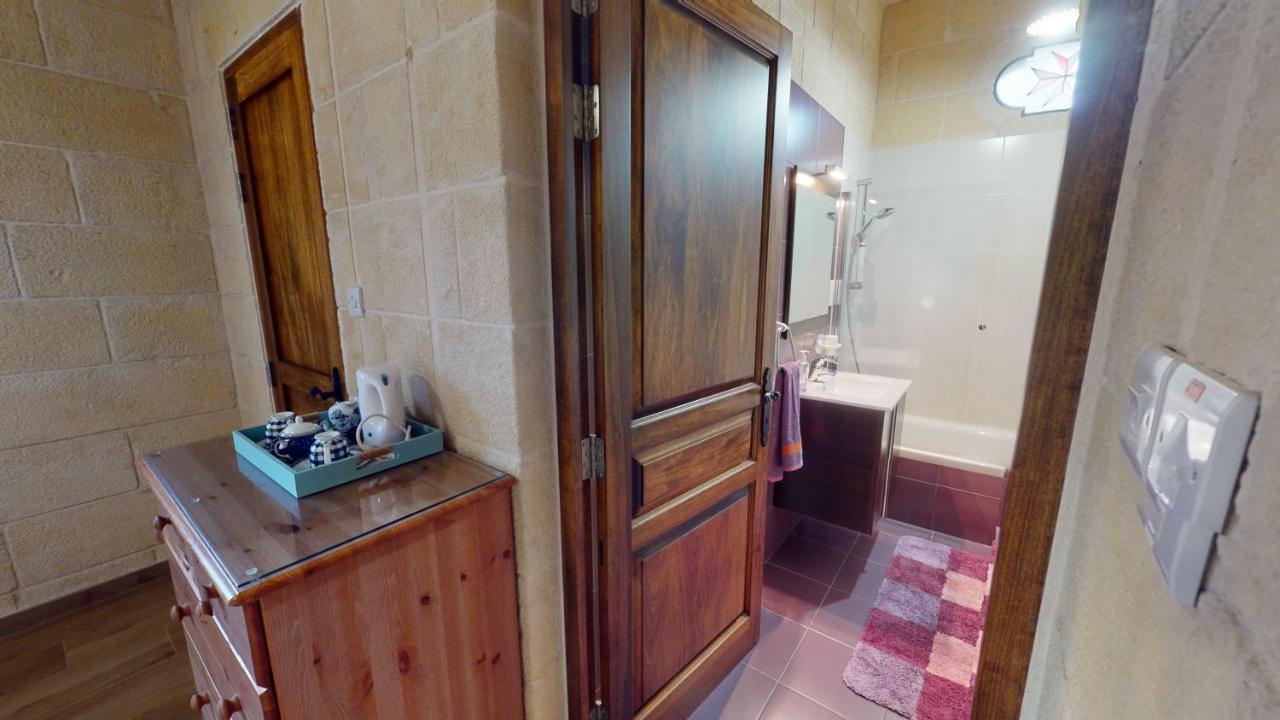 Qala Bed&Breakfast With Swimming Pool - Il-Wenniessa Exteriör bild