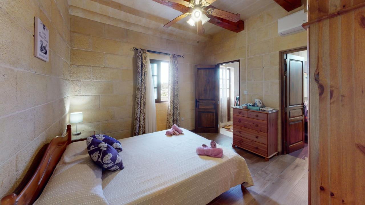 Qala Bed&Breakfast With Swimming Pool - Il-Wenniessa Exteriör bild